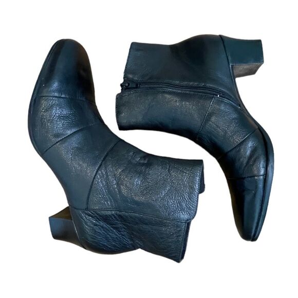 MIXED WIDTH Munro Faith Ankle Boots Black Calf Leather Round Toe Bootie 9.5 W - Picture 4 of 10